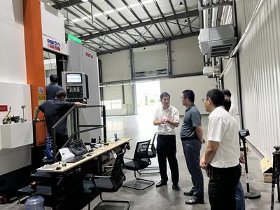 深化校企合作，共促創(chuàng)新發(fā)展——機械工程學院赴浙江日發(fā)精密機械股份有限公司開展產(chǎn)學研合作交流